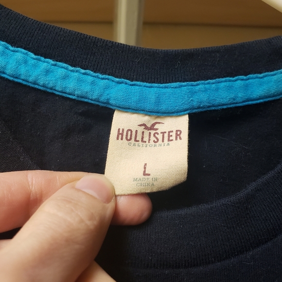 Hollister graphic tee-shark - Picture 2 of 3